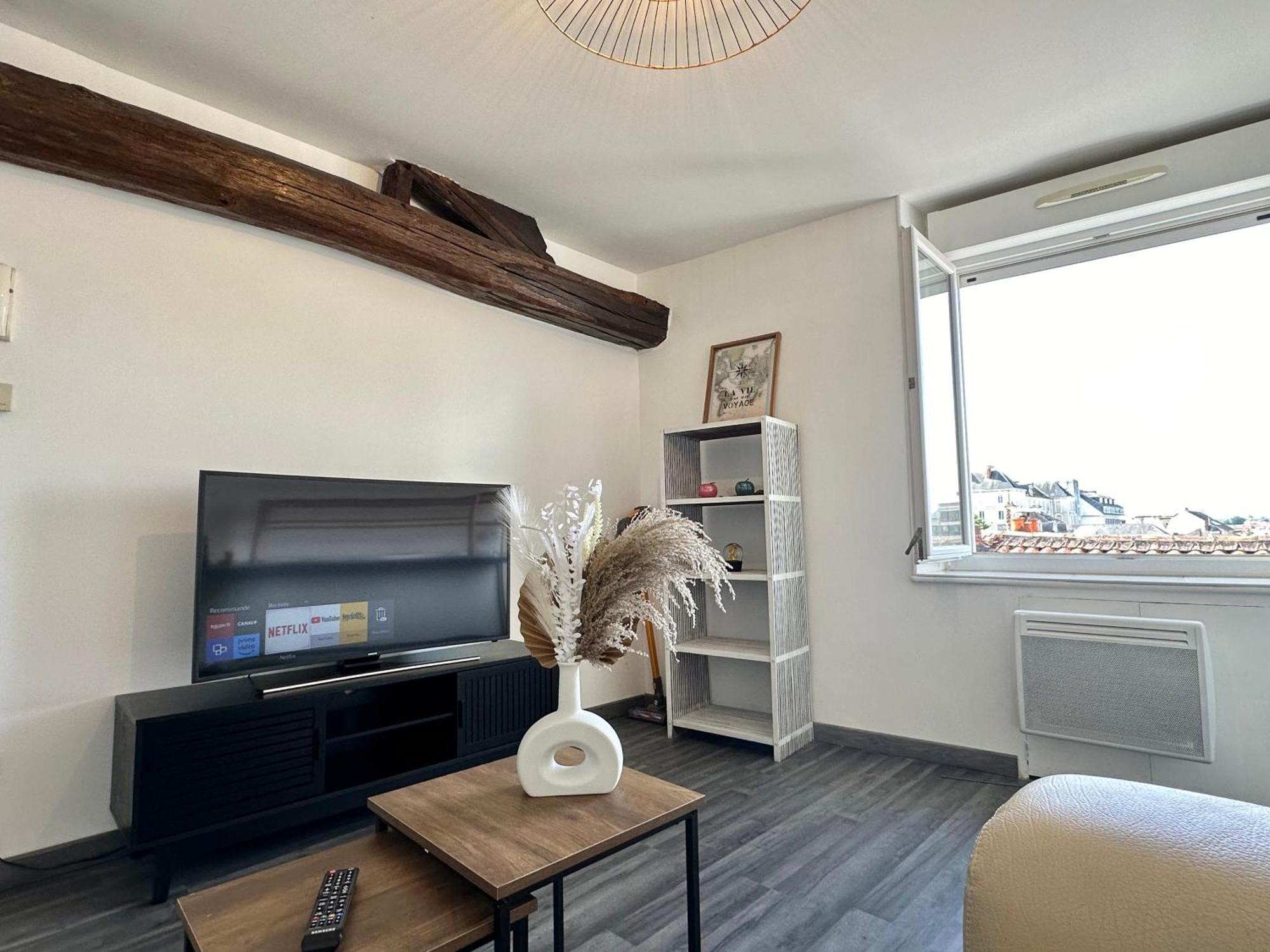 Appartement Cosy En Centre Ville Cholet Zewnętrze zdjęcie
