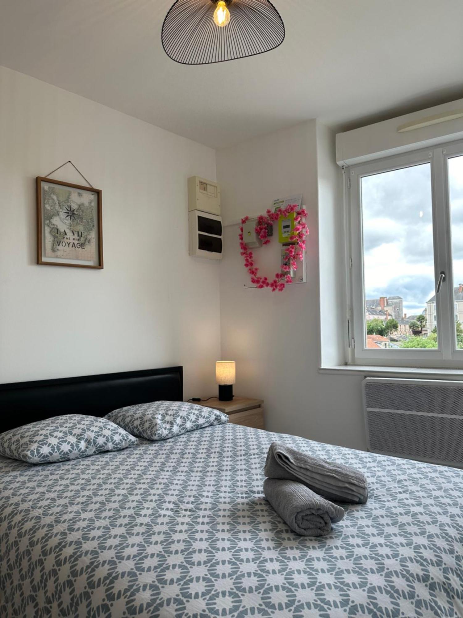 Appartement Cosy En Centre Ville Cholet Zewnętrze zdjęcie